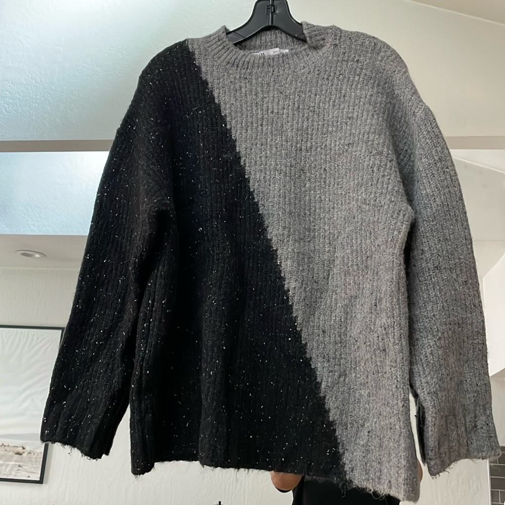 Zara sweater! Size Small!